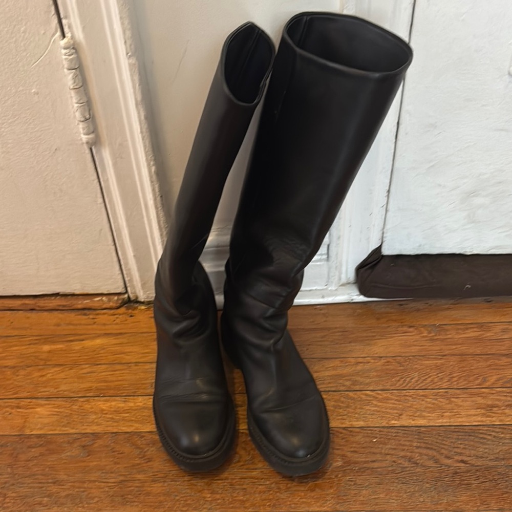 Black Knee-High Water Repellent Leather Boots